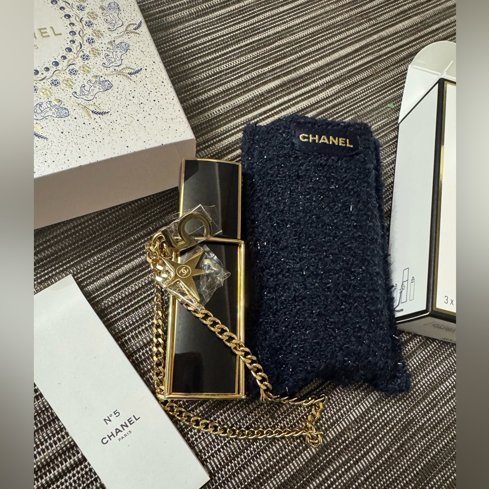 CHANEL Eau de Parfum Purse Spray - Picture 6 of 10